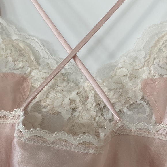 VTG California Dynasty Pale Pink Negligee w Hand Sewn Pearls, Lace, Sequins Lg - Picture 8 of 13